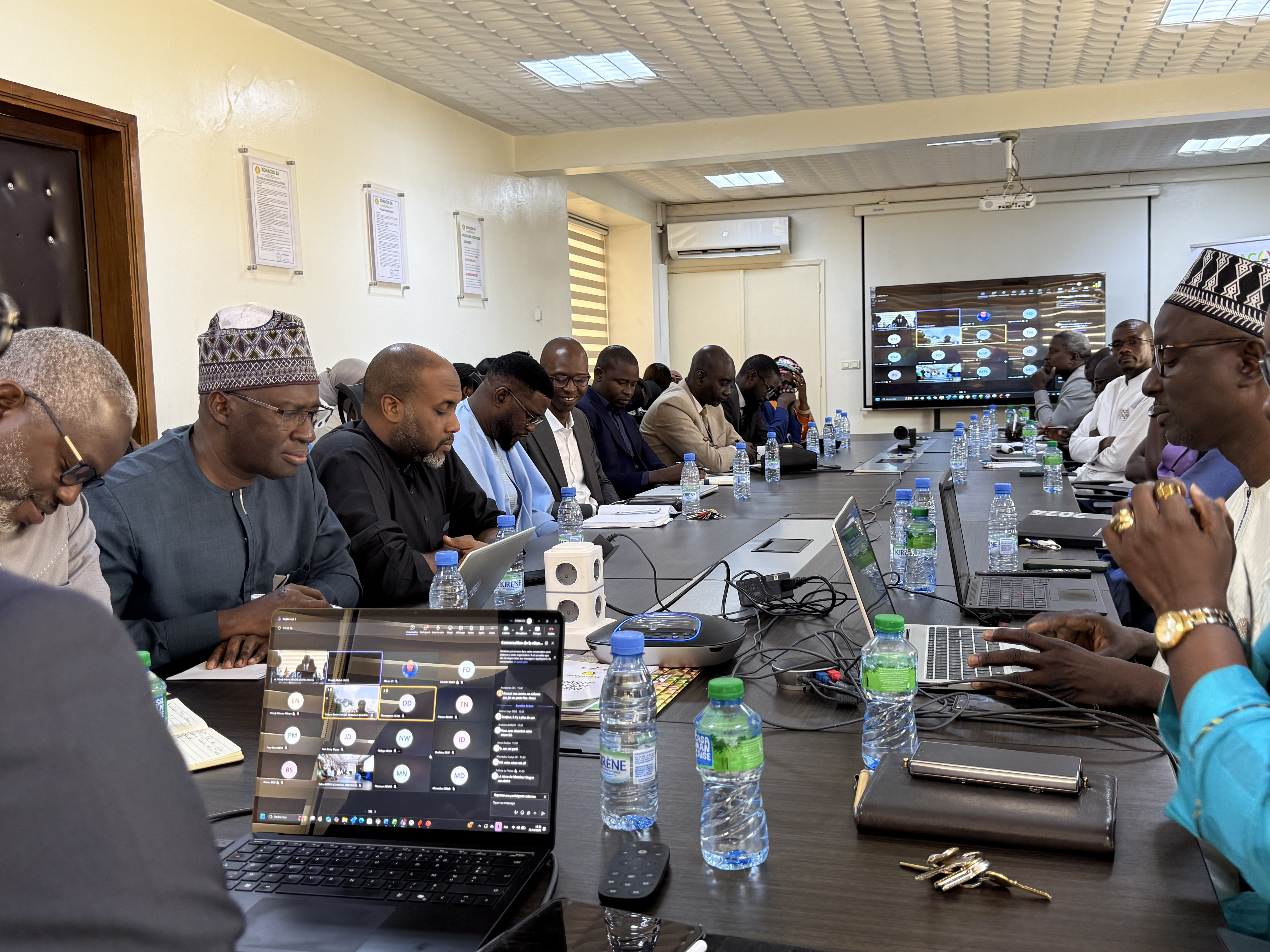 Deuxième édition du Town Hall organisée par la Direction Générale de la Sonacos.🇸🇳